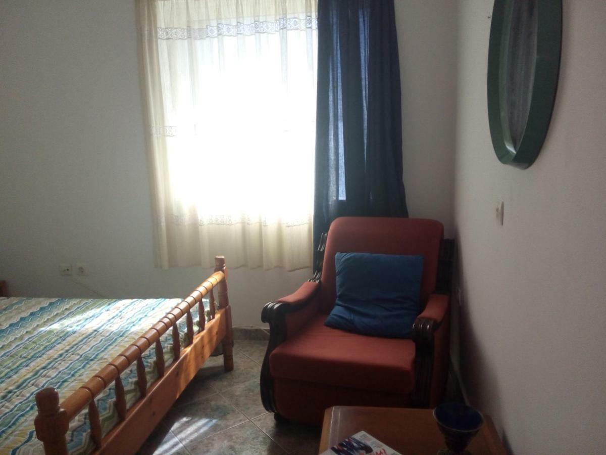 Anastasia - Efthimios Apartments Agios Konstantinos  Exterior foto